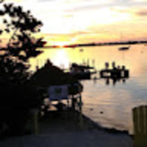 Meet your Posher, Leslie